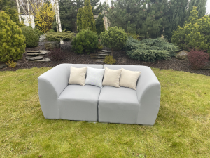 ZESTAW GARDEN 1 - zestawione 2 moduły kanapy tworza sofkę