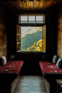 emine-dermenci-MAt6QxHEXeQ-unsplash